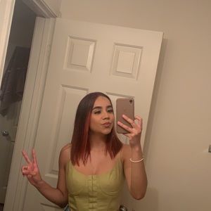 Meet your Posher, Samantha